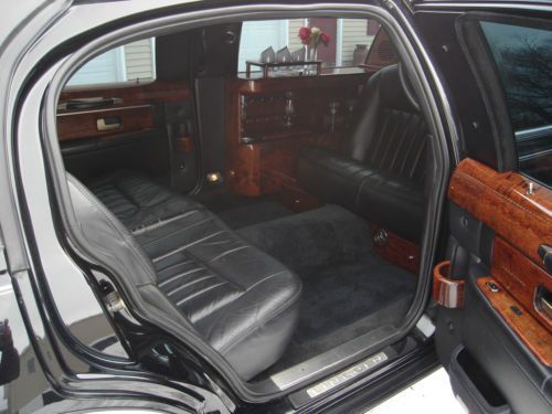 2004 LINCOLN TOWN CAR LIMOUSINE LIMO 70" CORPORATE PICASSO PRIVATE CAR LOW MILES, US $19,995.00, image 7