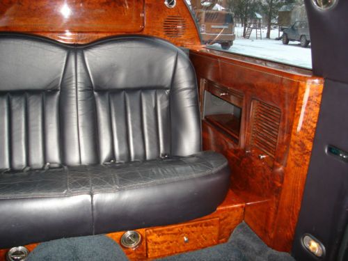 2004 LINCOLN TOWN CAR LIMOUSINE LIMO 70" CORPORATE PICASSO PRIVATE CAR LOW MILES, US $19,995.00, image 10