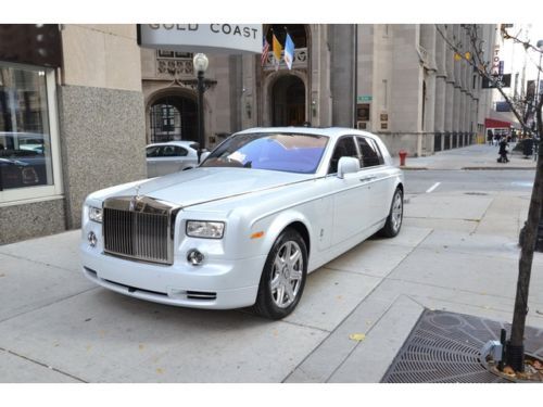 2011 rolls royce phantom.  spirit of ecstasy centenary.