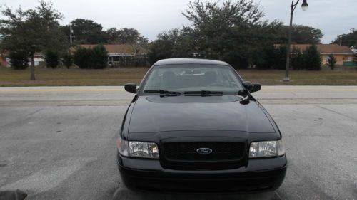 2006 ford crown victoria police interceptor sedan 4-door 4.6l