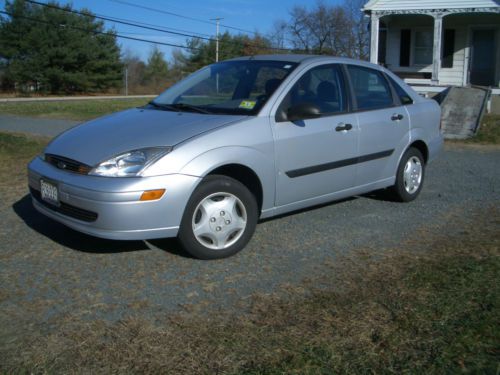 2002 ford focus sl silver 4 door 133,000 miles