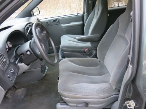 2004 DODGE GRAND CARAVAN 1 OWNER NICE CONDITION NICE VAN NO RESERVE!, image 10