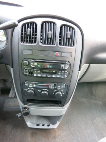 2004 DODGE GRAND CARAVAN 1 OWNER NICE CONDITION NICE VAN NO RESERVE!, image 17