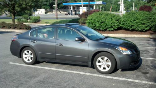 2009 Nissan Altima S Sedan 4-Door 2.5L, image 2