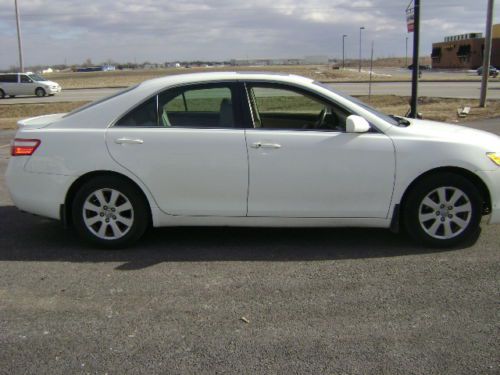 2007 toyota camry xle sedan 4-door 3.5l