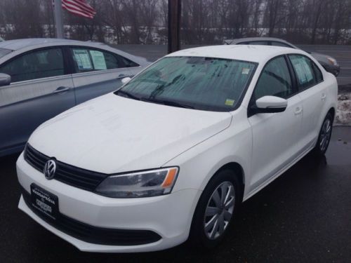 2012 volkswagen jetta sedan se model