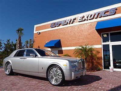 2005 phantom w/ rear theater, rear bucket seats, and more. two sets of wheels