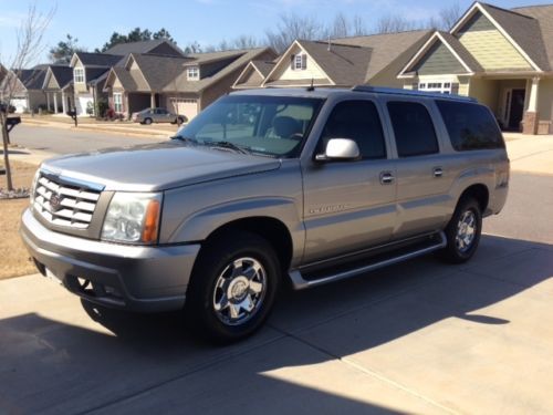 2003 cadillac escalade esv - under 94k miles - very clean, non-smoker pet free