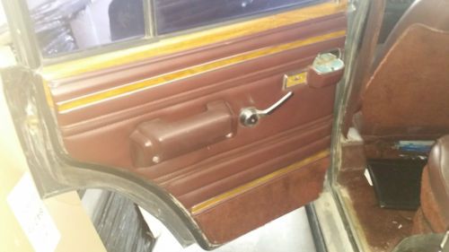 1989 Jeep Grand Wagoneer Base Sport Utility 4-Door 5.9L, image 7