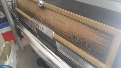 1989 Jeep Grand Wagoneer Base Sport Utility 4-Door 5.9L, image 18