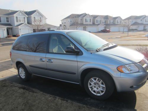 2003 dodge grand caravan sport, nice model rare hard to find!!