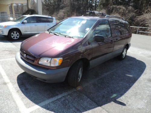 2000 toyota sienna le 1 owner 171k miles drives fine 7 passenger no reserve