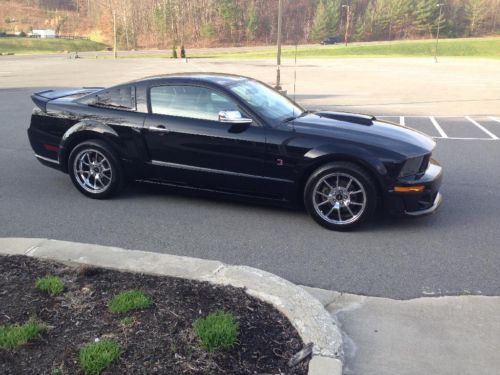 2006 ford mustang roush stage 1 4.6l v8 5 speed black on black very clean!!
