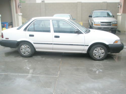 1990 toyota corolla base sedan 4-door 1.6l