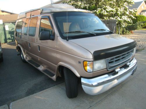 1997 ford e150 hi-top van - wheelchair lift - triton v8 engine