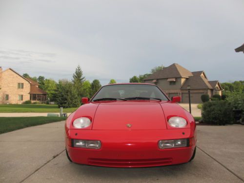 1987 porsche 928 s4, 5 speed 32,000 miles, one owner, guards red/black leather