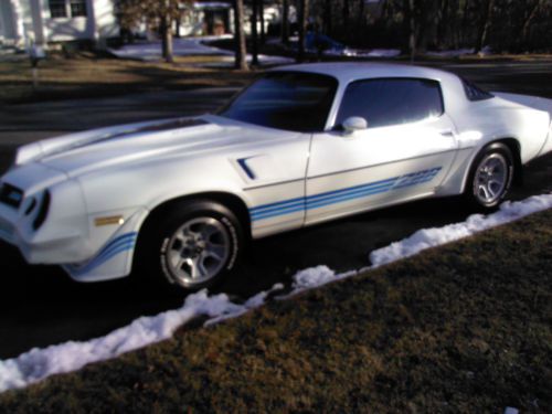 1981 Chevrolet Camaro Z28 Coupe 2-Door 5.7L, image 8