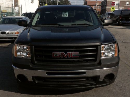 R-title * 2 0 1 1 * black gmc sierra c1500 black ext. cab 4 door v6 work truck!