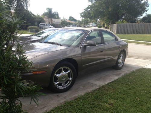 2001 oldsmobile aurora base sedan 4-door 4.0l