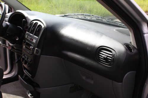 2006 Dodge Grand Caravan Side Entry Wheelchair Accessible Handicap Van, image 15