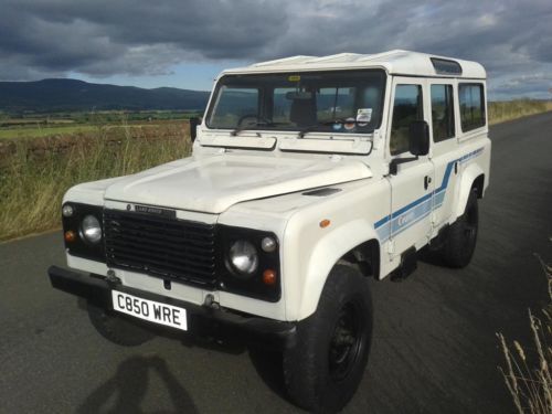 Landrover defender 110 station wagon 2.5 diesel in original spec