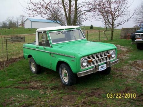 1969 bronco sport, 351w, 3 speed column shift, great project bronco!