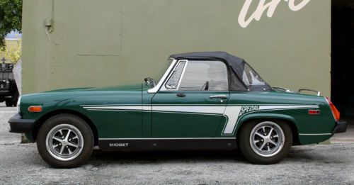 1976 mg midget convertible sports car,summertime fun