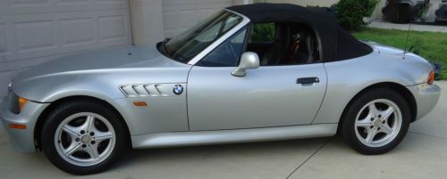 1996 bmw z3 roadster convertible 2-door 1.9l- silver with black top.