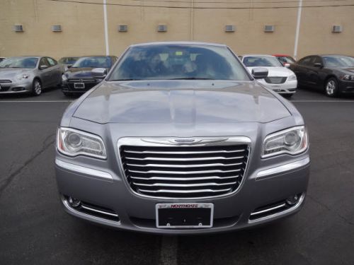 2014 chrysler 300 base