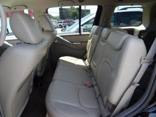 2011 nissan pathfinder silver