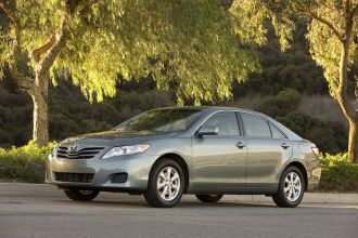 2011 toyota camry le