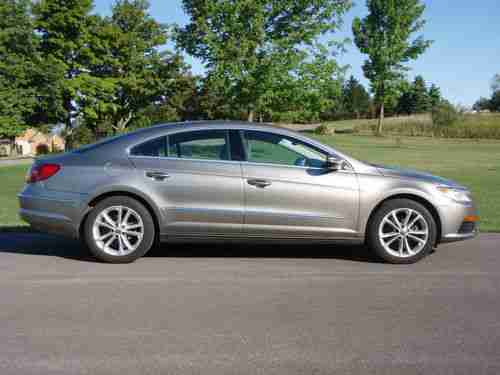 2011 Volkswagen CC Sport Sedan 4-Door 2.0L 6 Speed like NEW! Factory Warranty, US $19,500.00, image 2