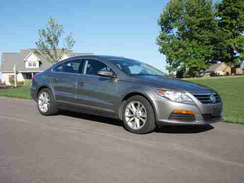 2011 Volkswagen CC Sport Sedan 4-Door 2.0L 6 Speed like NEW! Factory Warranty, US $19,500.00, image 3