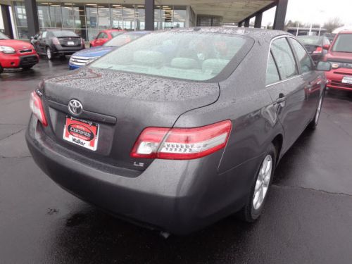 2011 toyota camry le