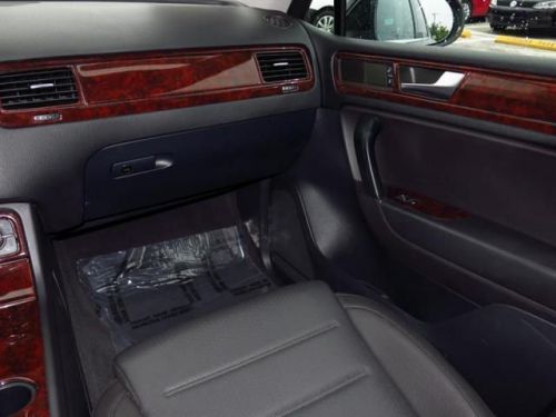 2012 Volkswagen Touareg VR6, US $32,988.00, image 3