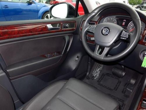 2012 Volkswagen Touareg VR6, US $32,988.00, image 8