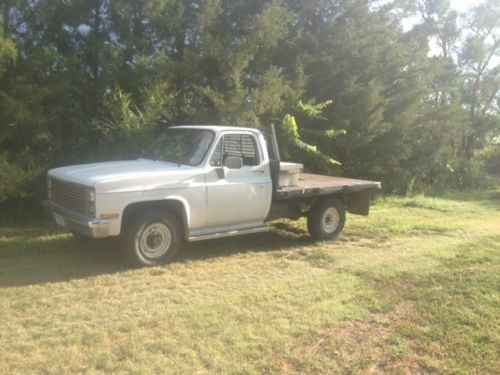 1983 chevy k2500 w/flatbed