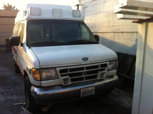 1996 ford e-350 econoline base standard cargo van 2-door 7.3l