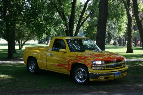 Tricked out 2001 chevrolet silverado ls 6.0l custom show or go over 40k invested
