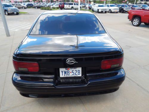 Garage kept One owner Collectors CAR High Performance Low miles, image 4