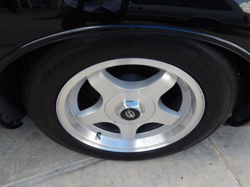 Garage kept One owner Collectors CAR High Performance Low miles, image 20