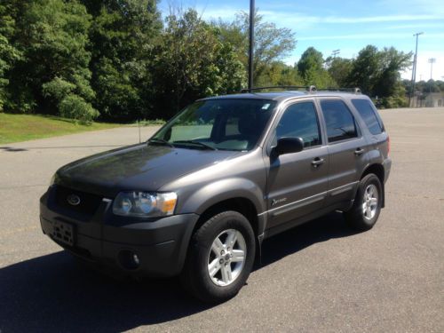 2005 ford escape hybrid 4wd 2.3l low mil navig one owner clean carfax no reserve