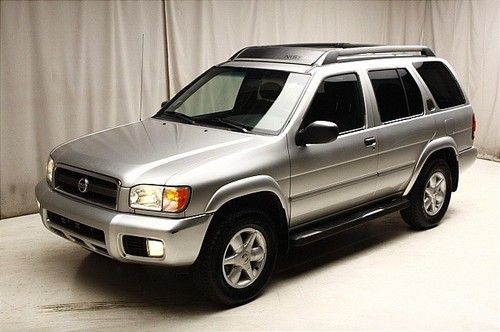 2002 nissan pathfinder se 4wd towpackage roofrack bosesound we finance!!