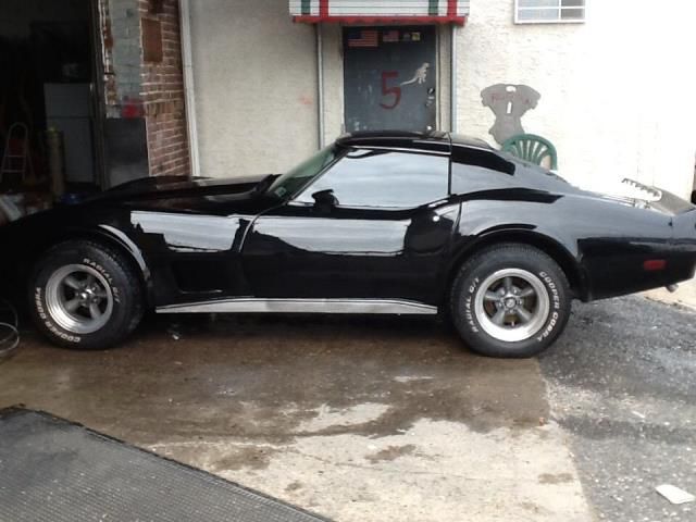 1977 chevrolet corvette