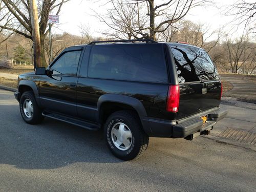 1998 chevrolet tahoe lt sport utility 2-door 5.7l 4wd very clean!!!