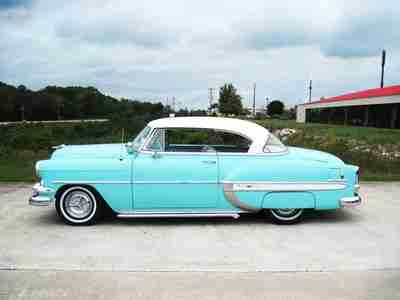 1954 Chevy Bel-Air 2 Door Coupe!! Blue/White!! 235/3-Speed!! Laser Straight Body, image 3