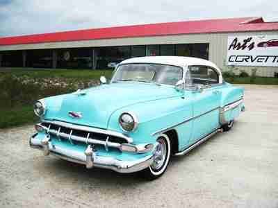 1954 Chevy Bel-Air 2 Door Coupe!! Blue/White!! 235/3-Speed!! Laser Straight Body, image 18