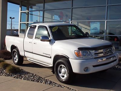 2005 toyota tundra access cab sr5 v8 4x4 bed liner tool box service records