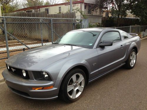 2006 ford mustang gt