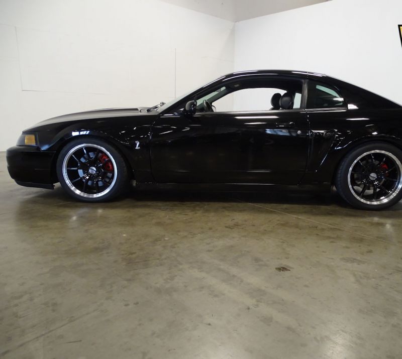 2003 ford mustang cobra svt